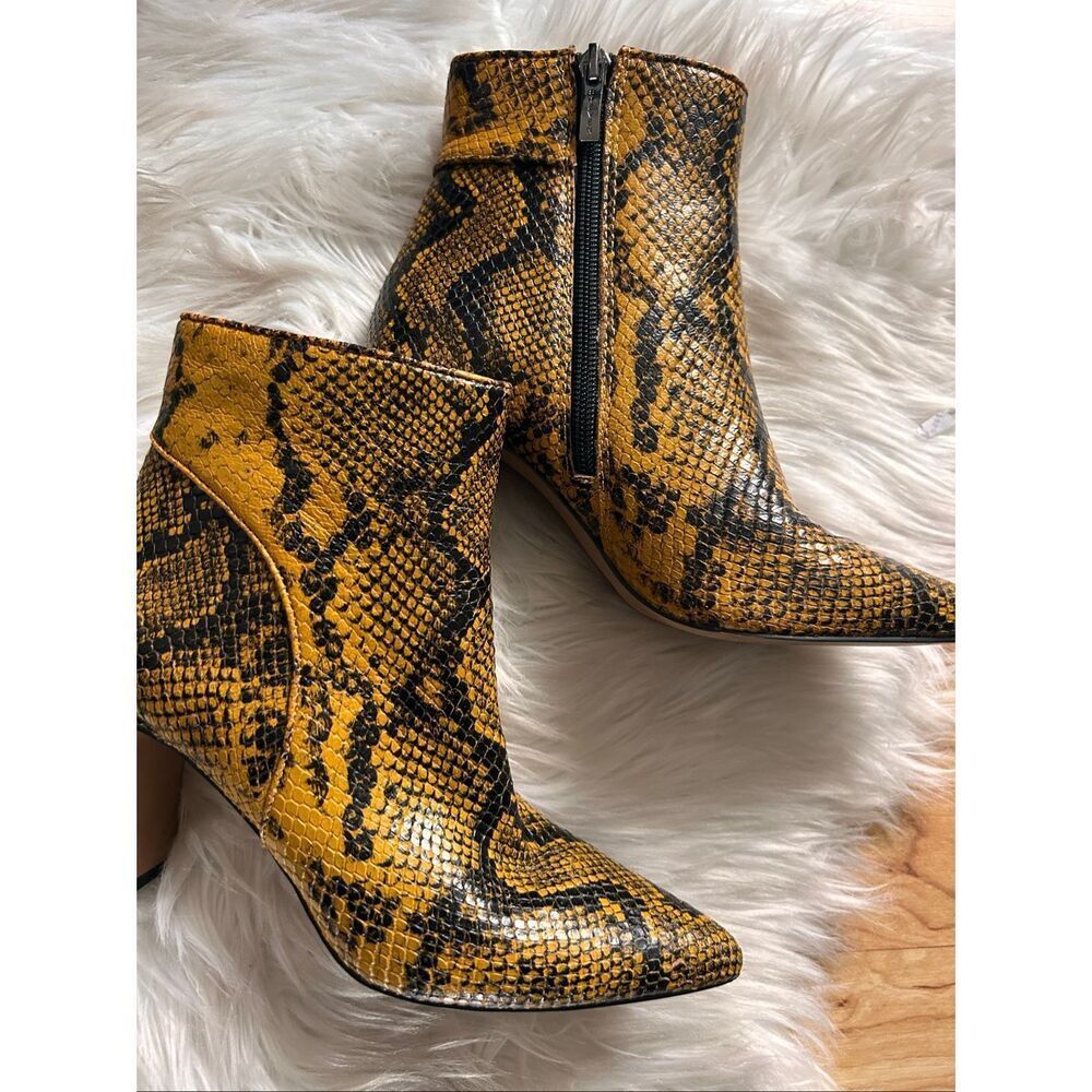 STEVEN by Steve Madden Women's Shoes Jenn Leather Yellow Multi Snake Boots 5.5